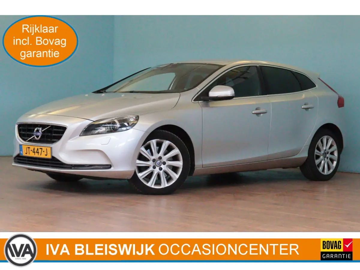 1.5 T3 Momentum Automaat | NAVI | CLIMA | PDC ACHTER | STOELVERW | CRUISE |