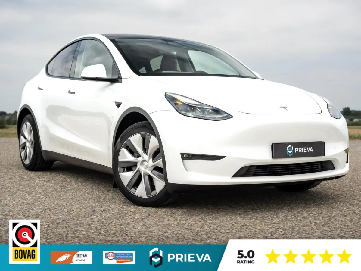 Tesla Long Range AWD | 513 pk | 2023 | Trekhaak | Panorama | Dealer onderhouden Tesla Model Y Long Range AWD SoH 91,1%| 513 pk | 2023 | Trekhaak | Panorama | Dealer onderhouden