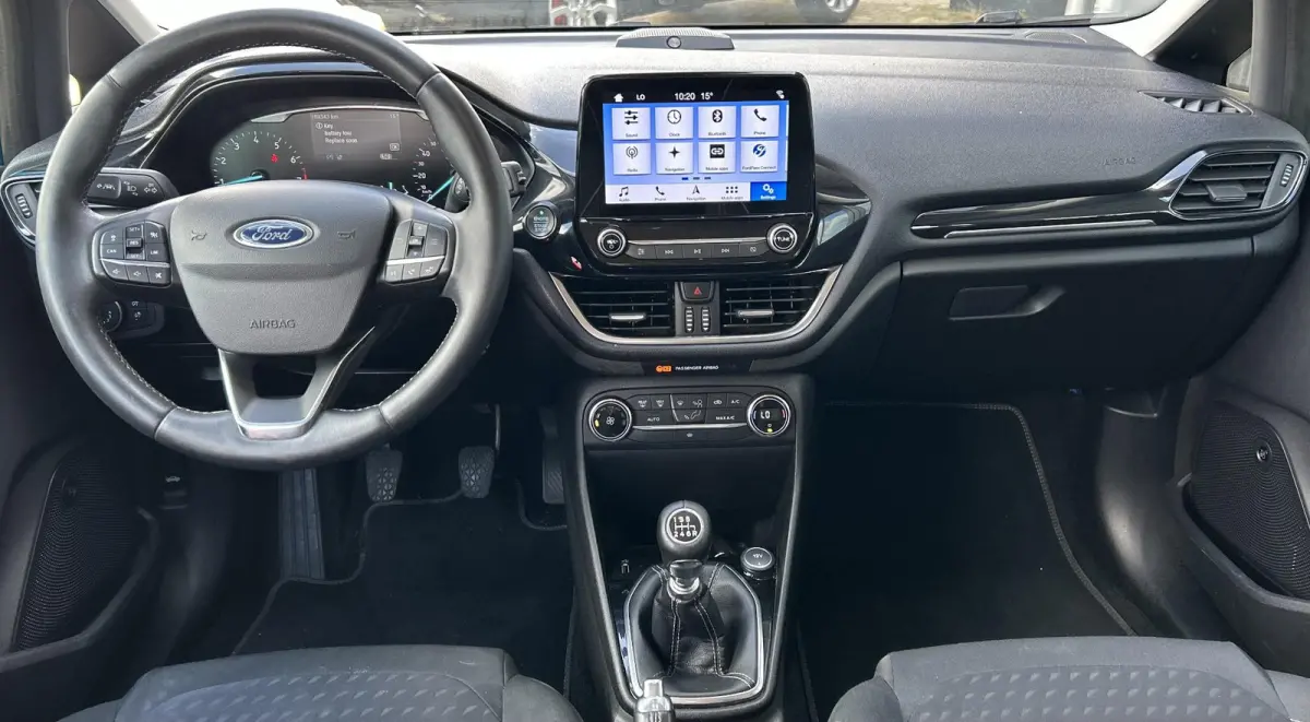 1.0 EcoBoost Titanium 101PK | LUXE | Achteruitrijcamera | B&O Audio | Climate Control | Navigatie | Adaptive Cruise Control | Voorruitverwarming | Parkeersensoren Voor en Achter | Lichtmetal