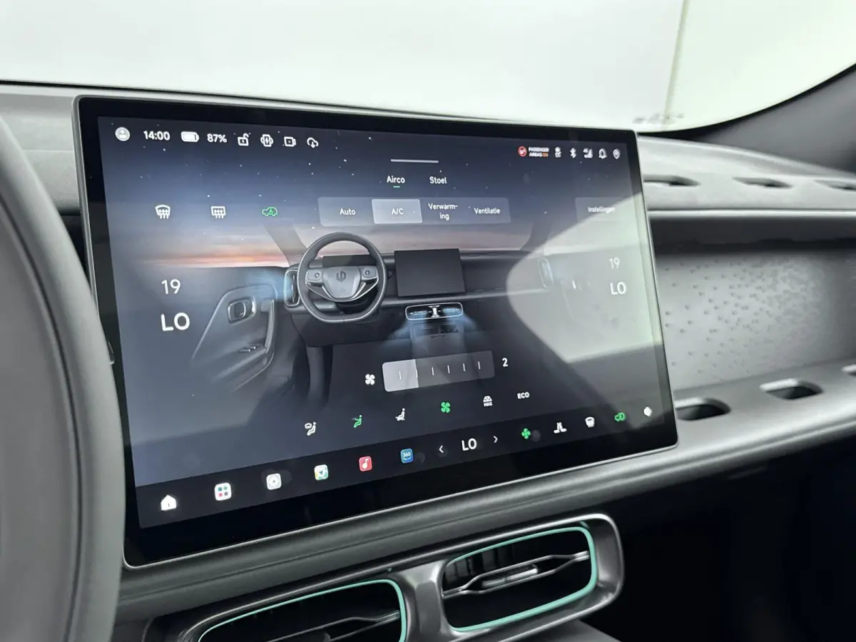 ProMax Design 67.1 kWh | Nieuw Te bestellen | Leverbaar In Meerdere Kleuren | 481 km WLTP Actieradius | Navigatie | Panorama Dak | 19" lichtmetalen Velgen | Kunstlederen Bekleding