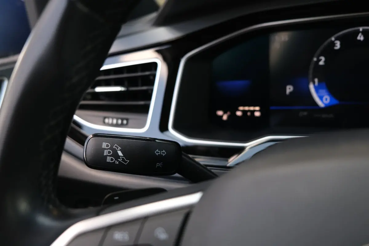 1.0 TSI 2x R-Line DSG Facelift IQ Matrix Led Stoelverwarming PDC