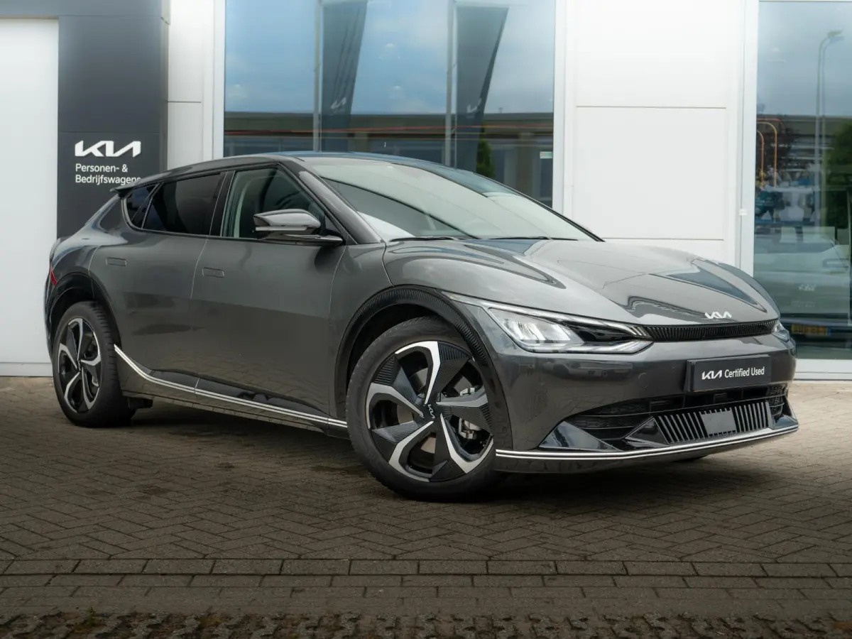 Plus 77.4 kWh | Stoel en stuurverwarming| Navigatie | Meridian audio |
