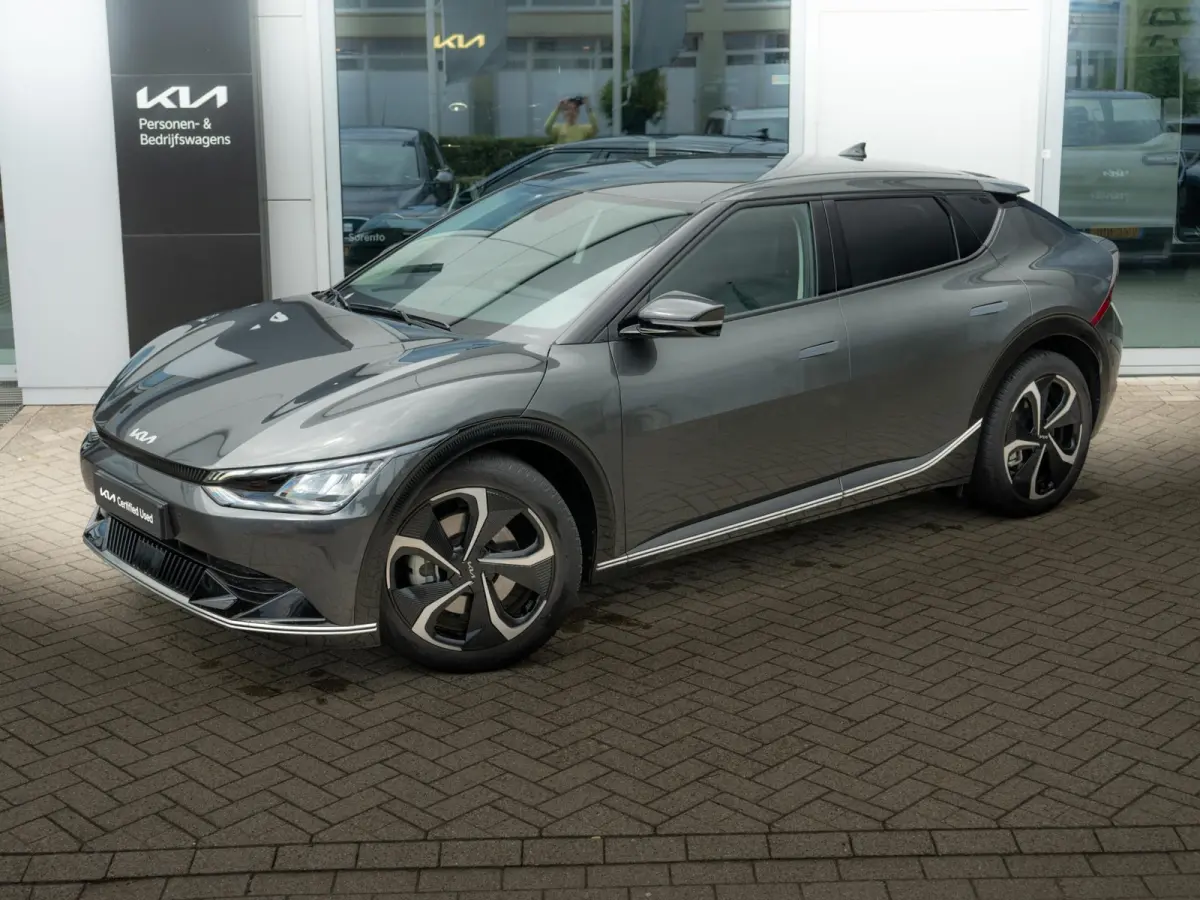 Plus 77.4 kWh | Stoel en stuurverwarming| Navigatie | Meridian audio |