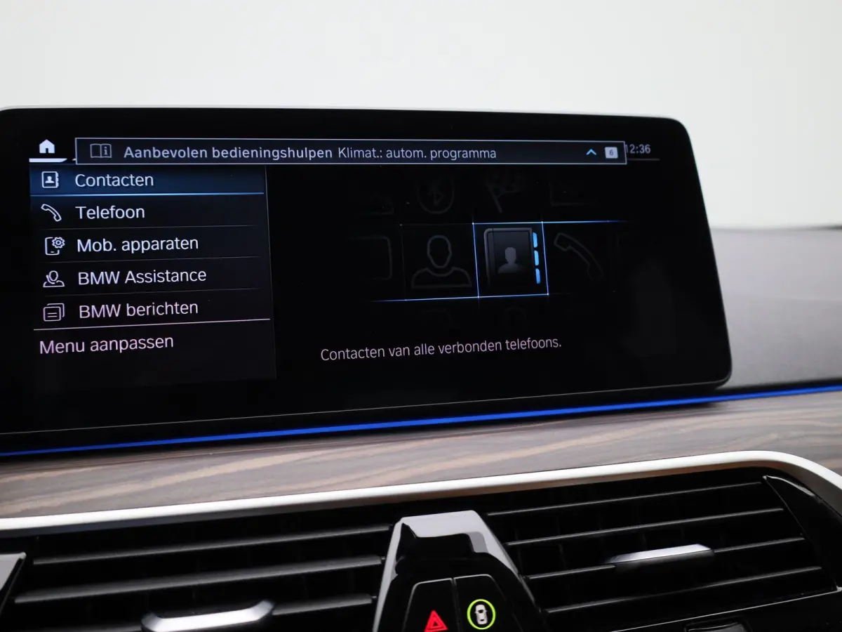 530e xDrive Executive AUTOMAAT | ADAPTIEVE CRUISE | LEDER | NAVIGATIE | ELEKTRISCHE KOFFERKLEP | LED | CAMERA | STOELVERWARMING | CLIMA | 12 MAANDEN BOVAG GARANTIE