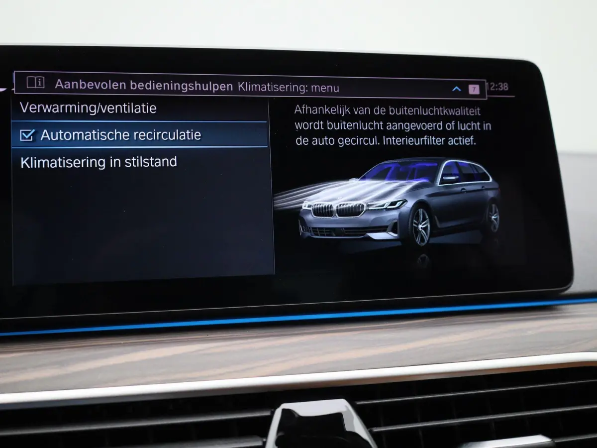 530e xDrive Executive AUTOMAAT | ADAPTIEVE CRUISE | LEDER | NAVIGATIE | ELEKTRISCHE KOFFERKLEP | LED | CAMERA | STOELVERWARMING | CLIMA | 12 MAANDEN BOVAG GARANTIE