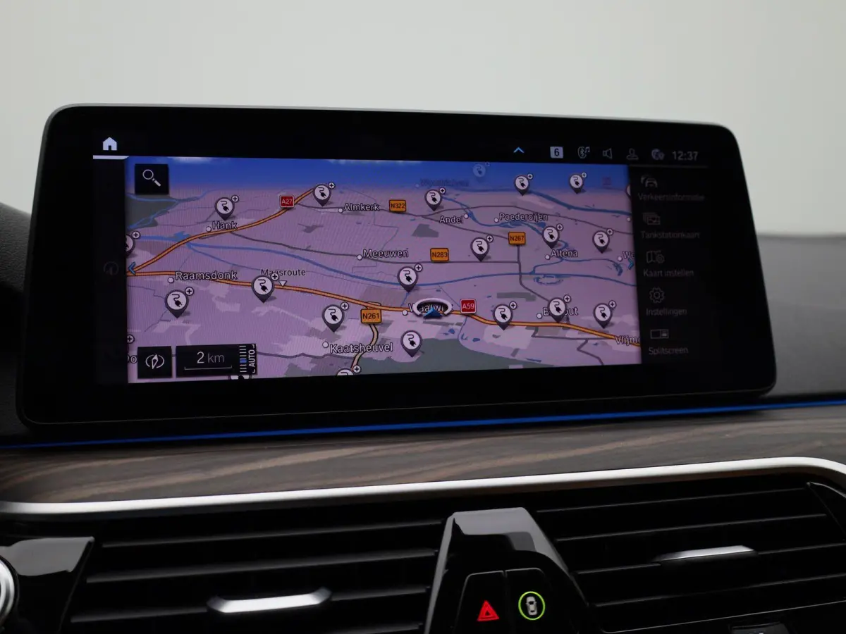 530e xDrive Executive AUTOMAAT | ADAPTIEVE CRUISE | LEDER | NAVIGATIE | ELEKTRISCHE KOFFERKLEP | LED | CAMERA | STOELVERWARMING | CLIMA | 12 MAANDEN BOVAG GARANTIE