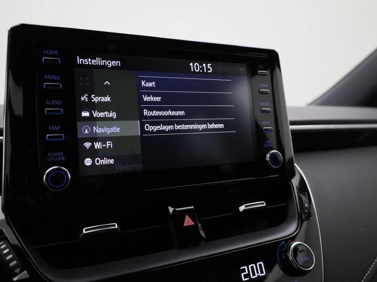 1.8 Hybrid Business Plus AUTOMAAT | NAVIGATIE | CAMERA | APPLE CARPLAY | STOELVERWARMING | KEYLES | LED | CLIMA | CRUISE | HALF-LEER | 17 INCH | 12 MAANDEN BOVAG GARANTIE |