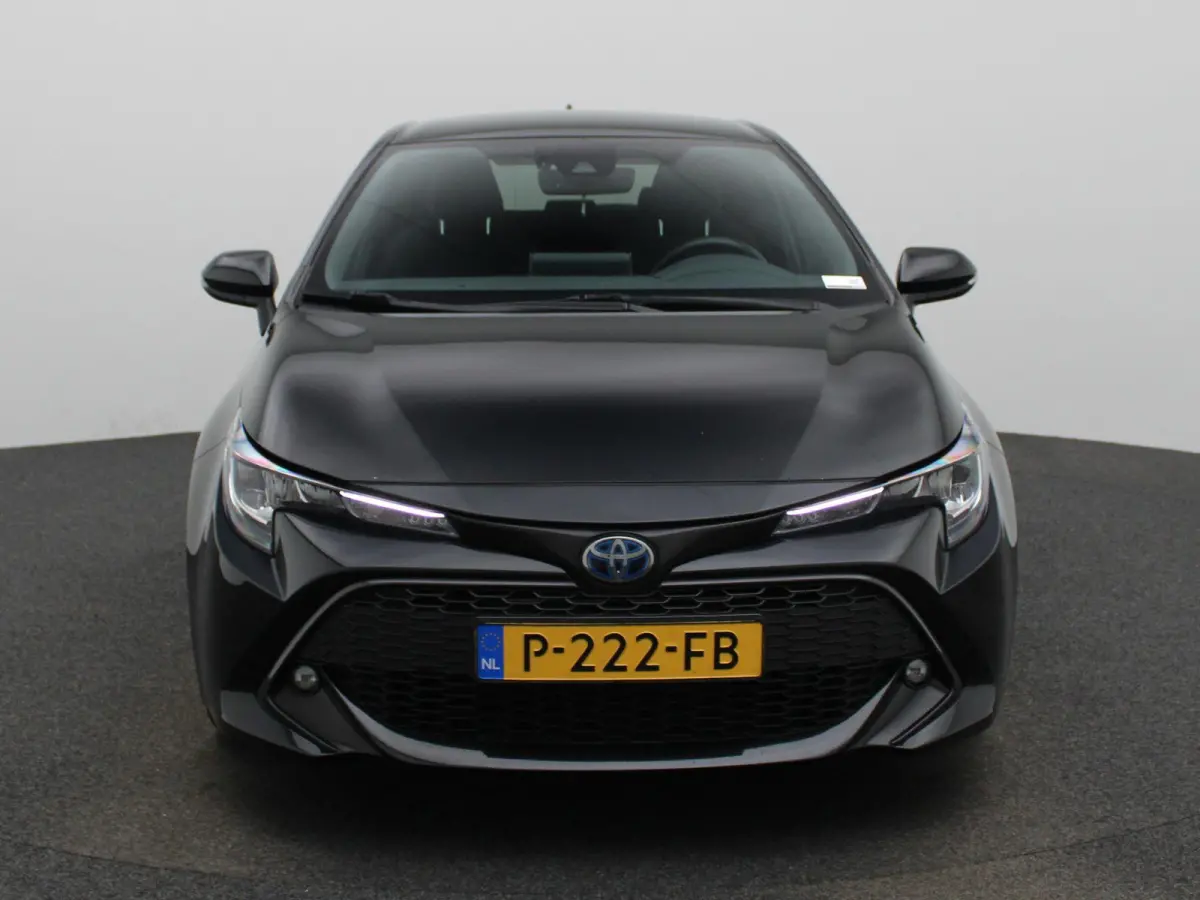 1.8 Hybrid Business Plus AUTOMAAT | NAVIGATIE | CAMERA | APPLE CARPLAY | STOELVERWARMING | KEYLES | LED | CLIMA | CRUISE | HALF-LEER | 17 INCH | 12 MAANDEN BOVAG GARANTIE |