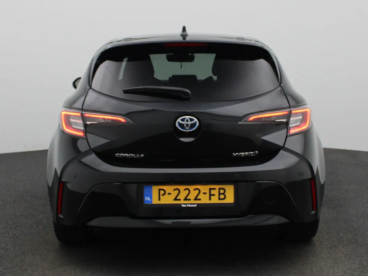 1.8 Hybrid Business Plus AUTOMAAT | NAVIGATIE | CAMERA | APPLE CARPLAY | STOELVERWARMING | KEYLES | LED | CLIMA | CRUISE | HALF-LEER | 17 INCH | 12 MAANDEN BOVAG GARANTIE |