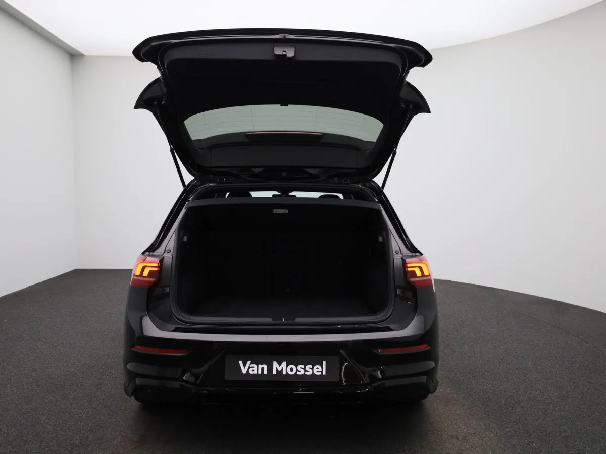 1.5 eTSI R-Line Edition AUTOMAAT | R-LINE | ADAPTIEVE CRUISE | VIRTUEEL | LM 17 | LED | STOELVERWARMING | STUURVERWARMING | CAMERA | 12 MAANDEN BOVAG GARANTIE |