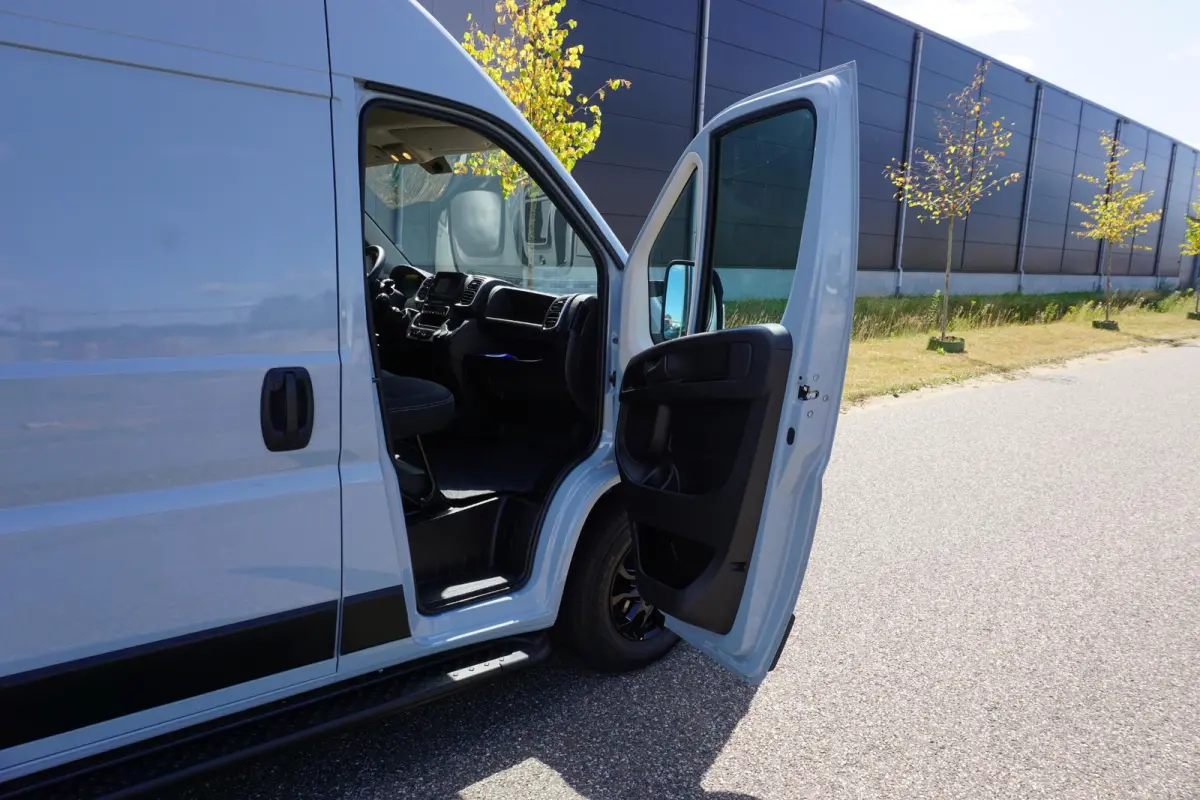 35 2.2 MultiJet L3H2 in Topstaat |Bijzondere kleur |Camera |Cruise |Carplay |Android auto |Climate control |Trekhaak |Keyless entry en start |Geveerde bestuurdersstoel