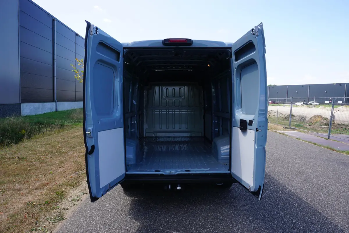 35 2.2 MultiJet L3H2 in Topstaat |Bijzondere kleur |Camera |Cruise |Carplay |Android auto |Climate control |Trekhaak |Keyless entry en start |Geveerde bestuurdersstoel
