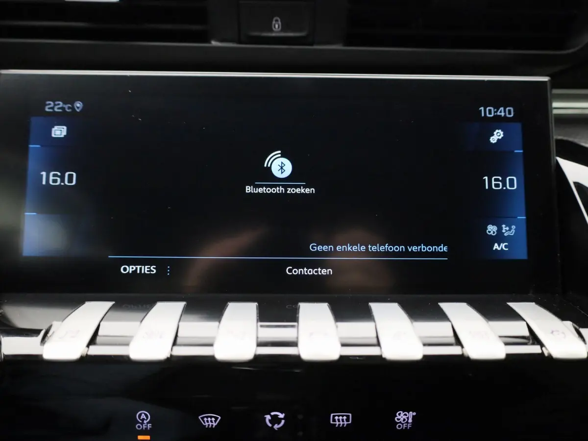 1.5 BlueHDI Allure AUTOMAAT | NAVIGATIE | CAMERA | CLIMA | CRUISE | LED | KEYLES | DAB | LMV | HALF-LEER | 12 MAANDEN BOVAG GARANTIE |