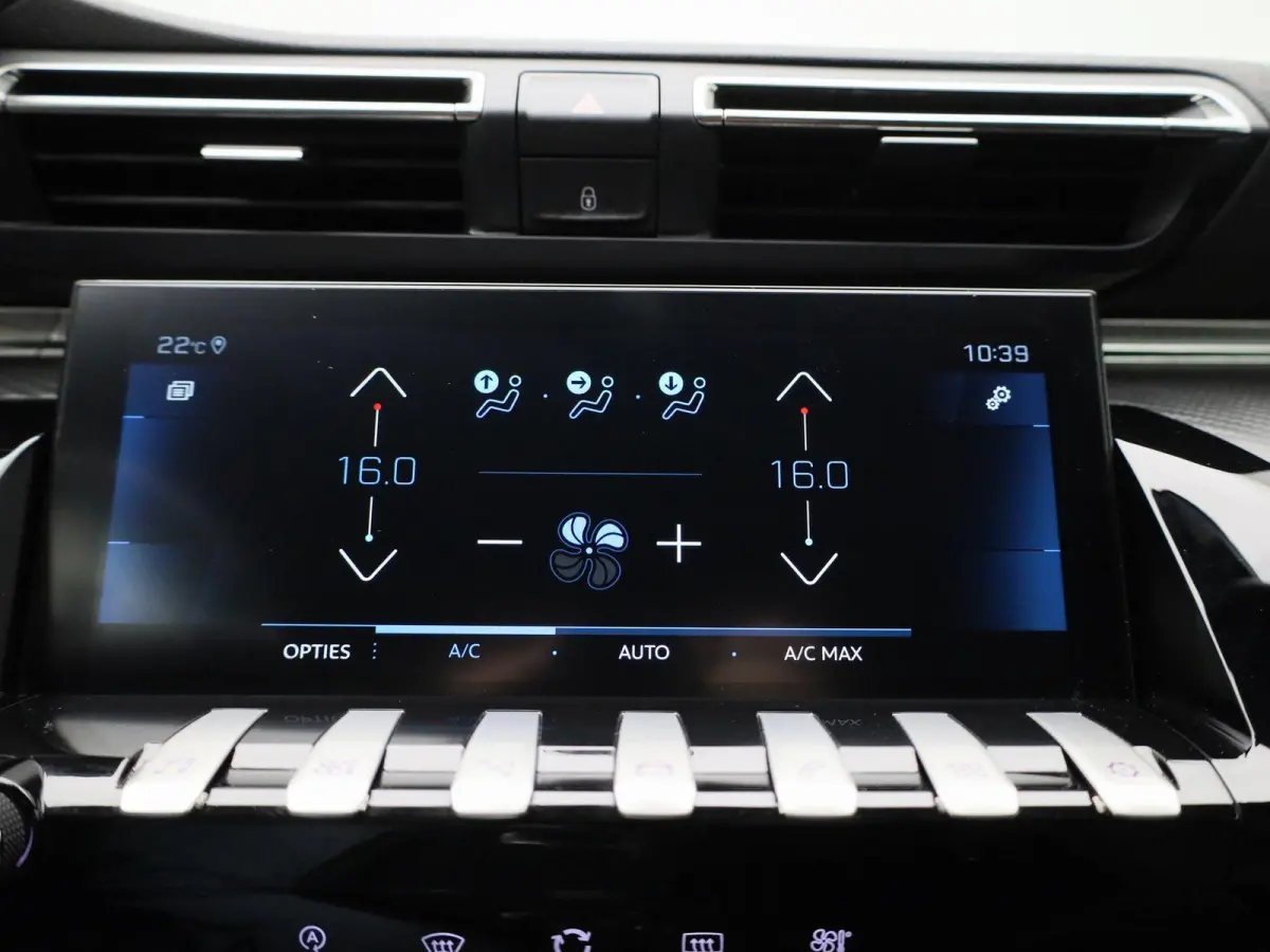1.5 BlueHDI Allure AUTOMAAT | NAVIGATIE | CAMERA | CLIMA | CRUISE | LED | KEYLES | DAB | LMV | HALF-LEER | 12 MAANDEN BOVAG GARANTIE |