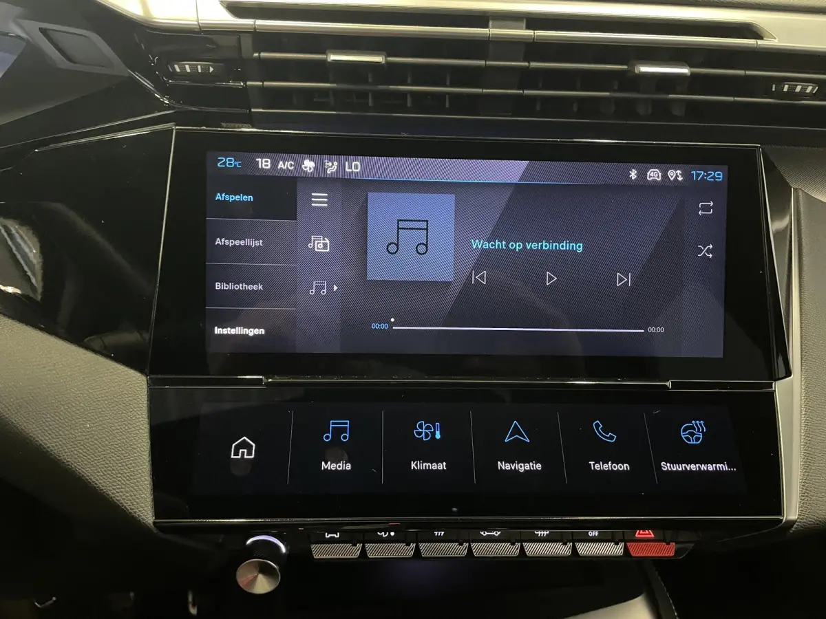 1.6 Plug-in Hybrid 180pk Automaat GT DEMO ! Climate Control Control Camera Achter Navigatie Apple Carplay / Android auto Velgen