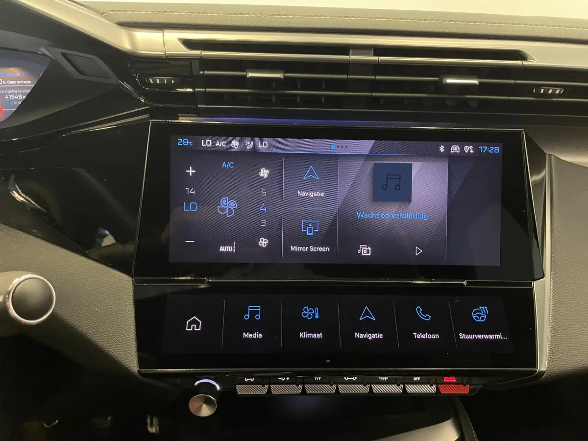 1.6 Plug-in Hybrid 180pk Automaat GT DEMO ! Climate Control Control Camera Achter Navigatie Apple Carplay / Android auto Velgen