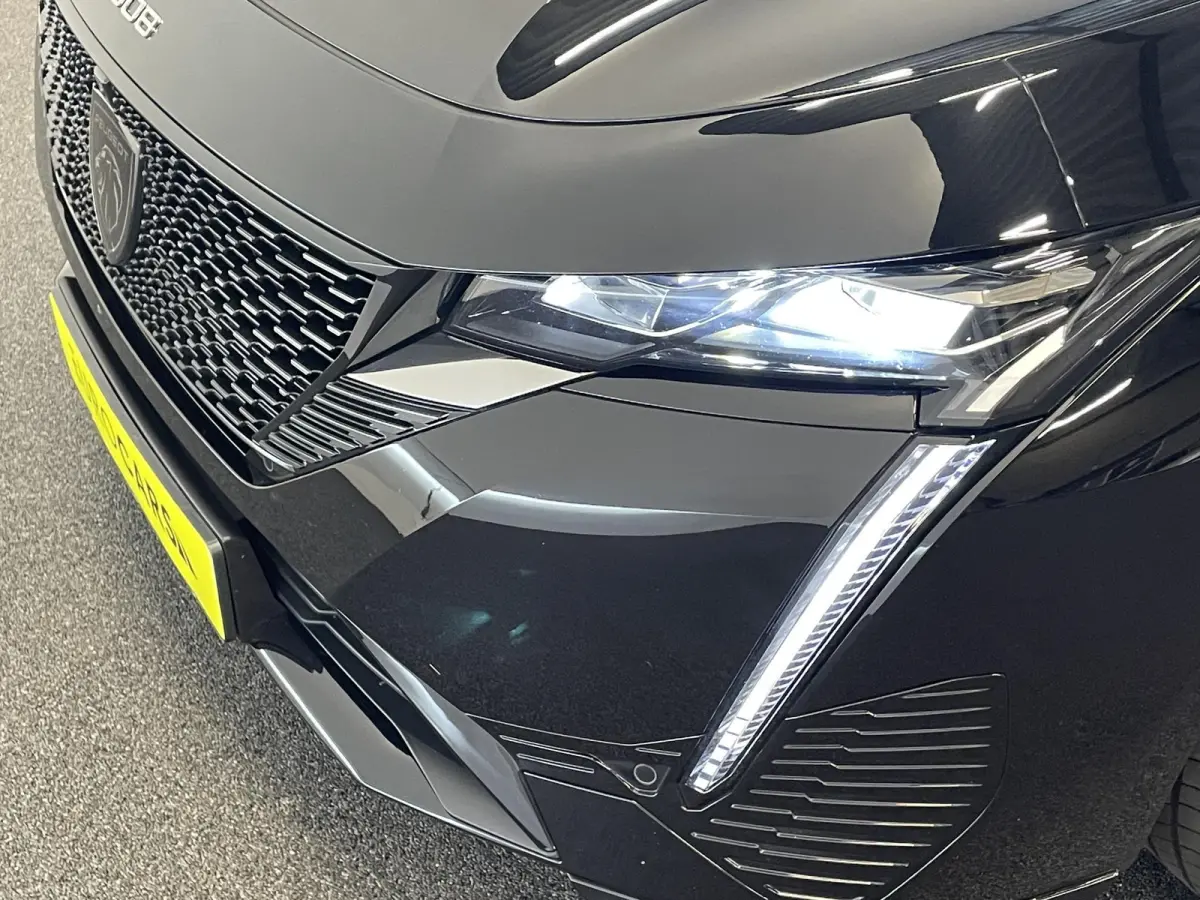 1.6 Plug-in Hybrid 180pk Automaat GT DEMO ! Climate Control Control Camera Achter Navigatie Apple Carplay / Android auto Velgen