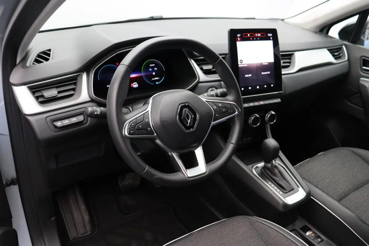 1.6 E-Tech Hybrid 145 Techno | LED | Clima | Keyless | Achteruitrijcamera | Groot scherm |