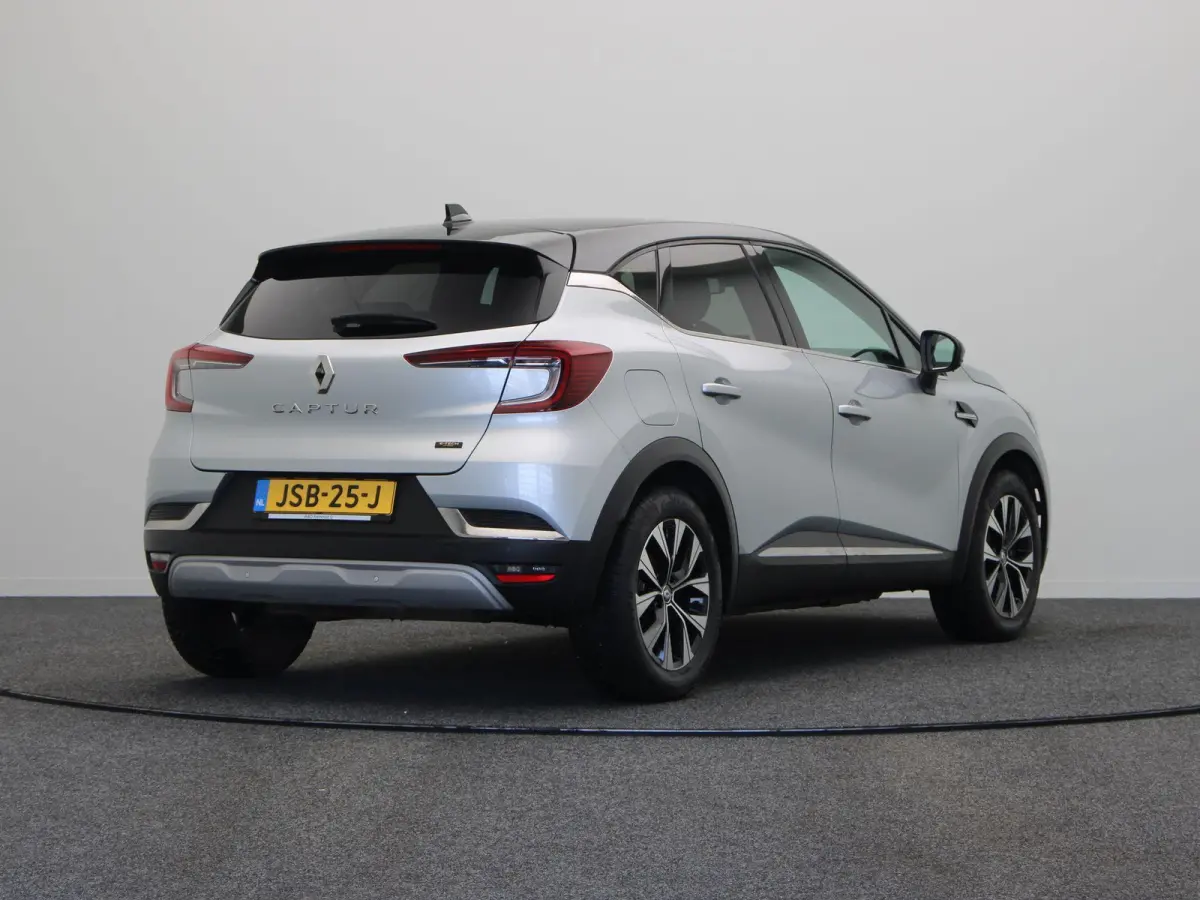 1.6 E-Tech Hybrid 145 Techno | LED | Clima | Keyless | Achteruitrijcamera | Groot scherm |