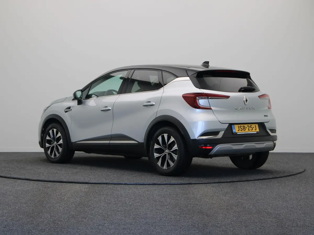 1.6 E-Tech Hybrid 145 Techno | LED | Clima | Keyless | Achteruitrijcamera | Groot scherm |