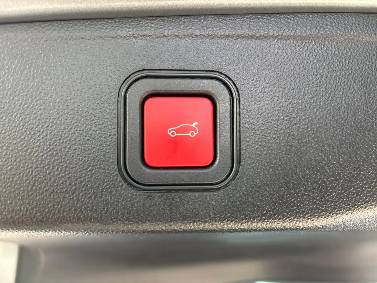 1.2 e-Hybrid Altitude