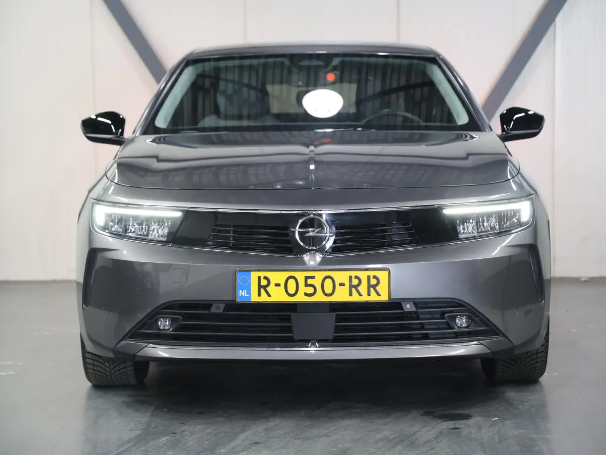 180PK Hybrid Edition | Accu 96% | 1ste eigenaar | Stuur/stoelverwarming | Camera | 17"LMV | Navigatie | Climate Control | Adaptieve Cruise Control | AppleCarplay/AndroidAuto | Isofix | Priva