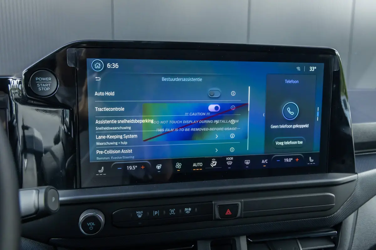 340 2.5 PHEV L2H1 Limited | 8-Persoons | | LMV 16'' | Stoel en Stuurverwarming | Parkeercamera