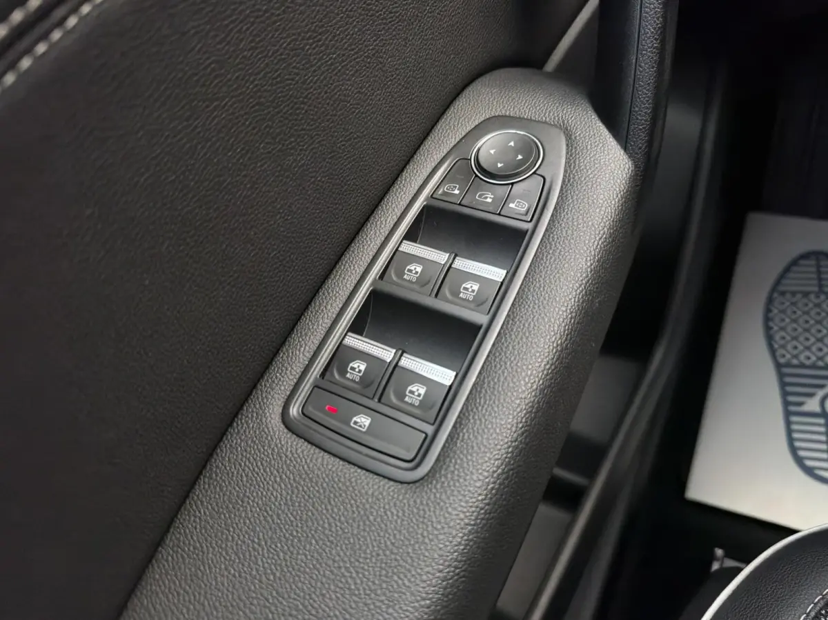 1.3 mild hybrid 140 techno - LANEASS/NAVI/PDC