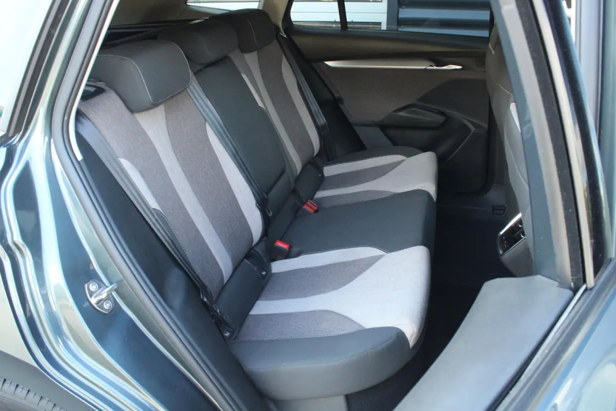 60 180pk First Edition | SoH 93% | Trekhaak | Adaptieve Cruise Control | Stoelverwarming