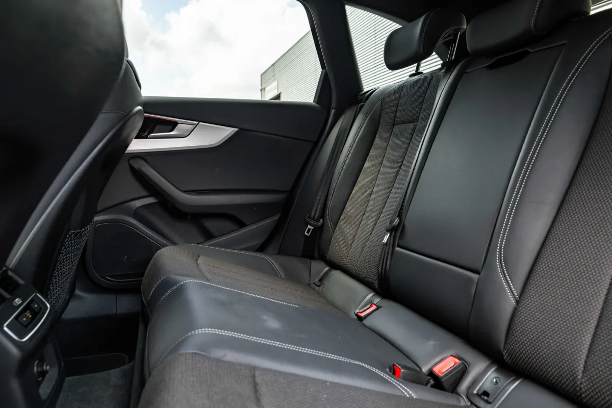 35 TFSI S edition Competition 150PK | Stoelverw. voor | Parkeer hulp voor & achter | Sfeerverlichting | 18''LMV