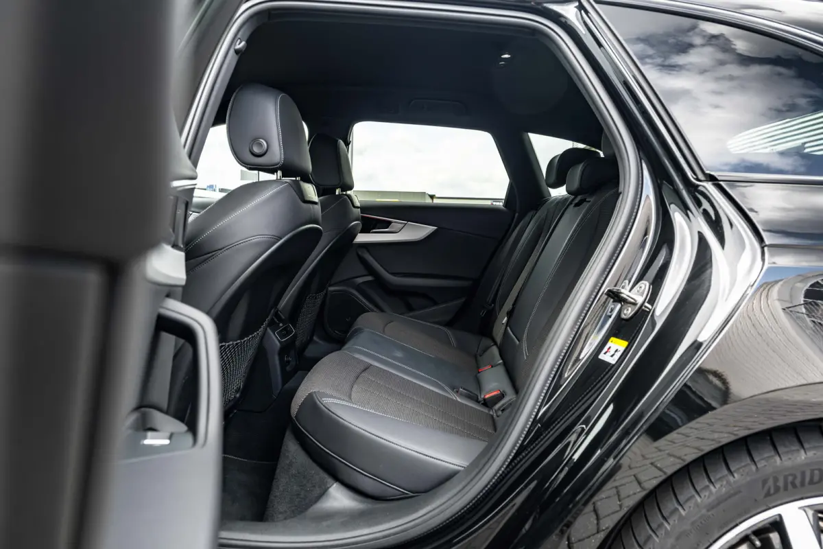 35 TFSI S edition Competition 150PK | Stoelverw. voor | Parkeer hulp voor & achter | Sfeerverlichting | 18''LMV