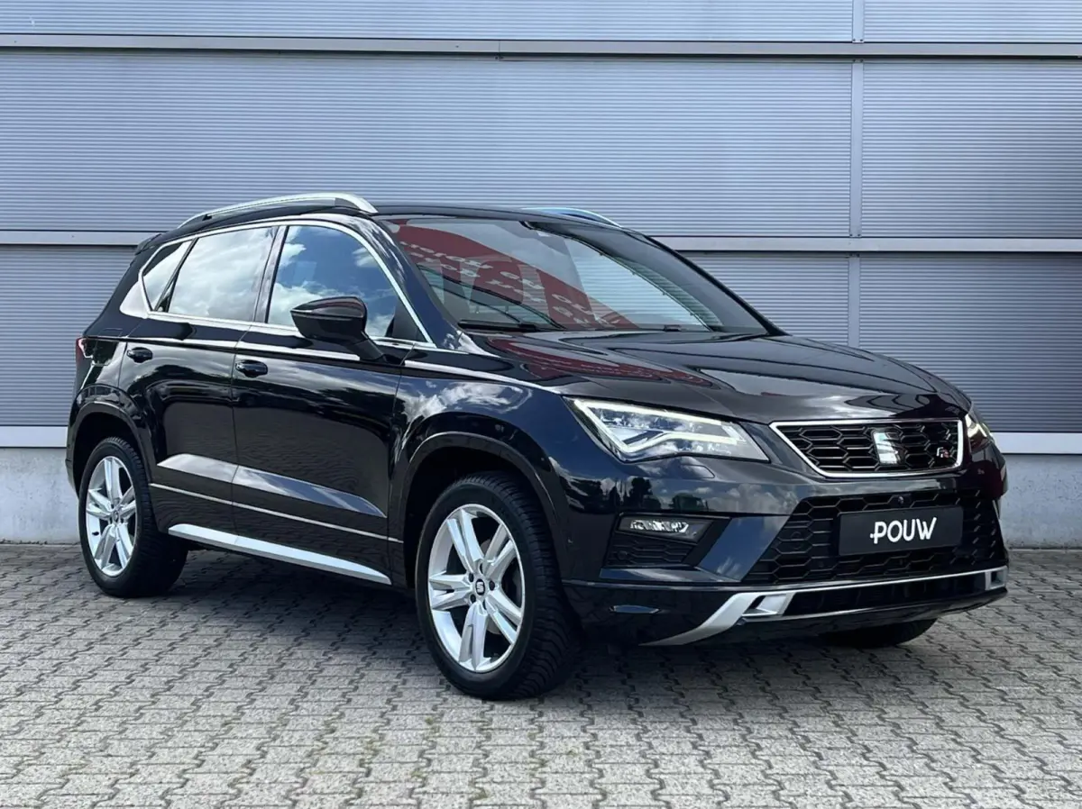 1.5 TSI FR 150pk DSG Business Intense | Trekhaak | Leer | Camera Rondom