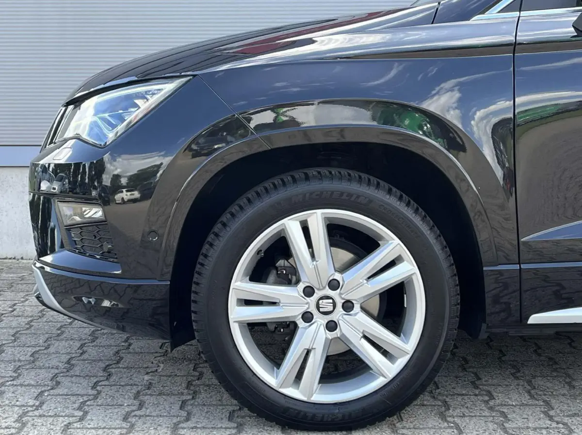 1.5 TSI FR 150pk DSG Business Intense | Trekhaak | Leer | Camera Rondom