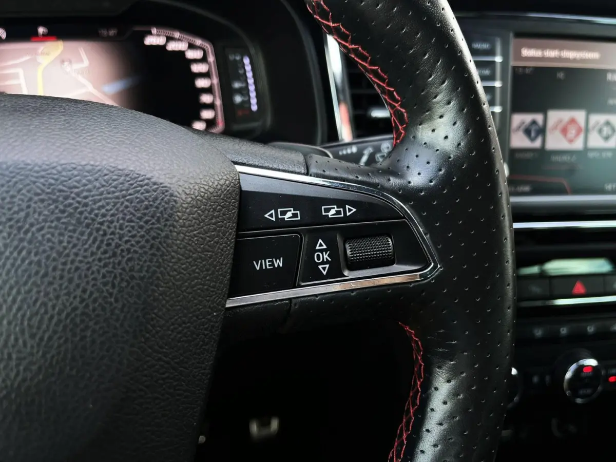 1.5 TSI FR 150pk DSG Business Intense | Trekhaak | Leer | Camera Rondom
