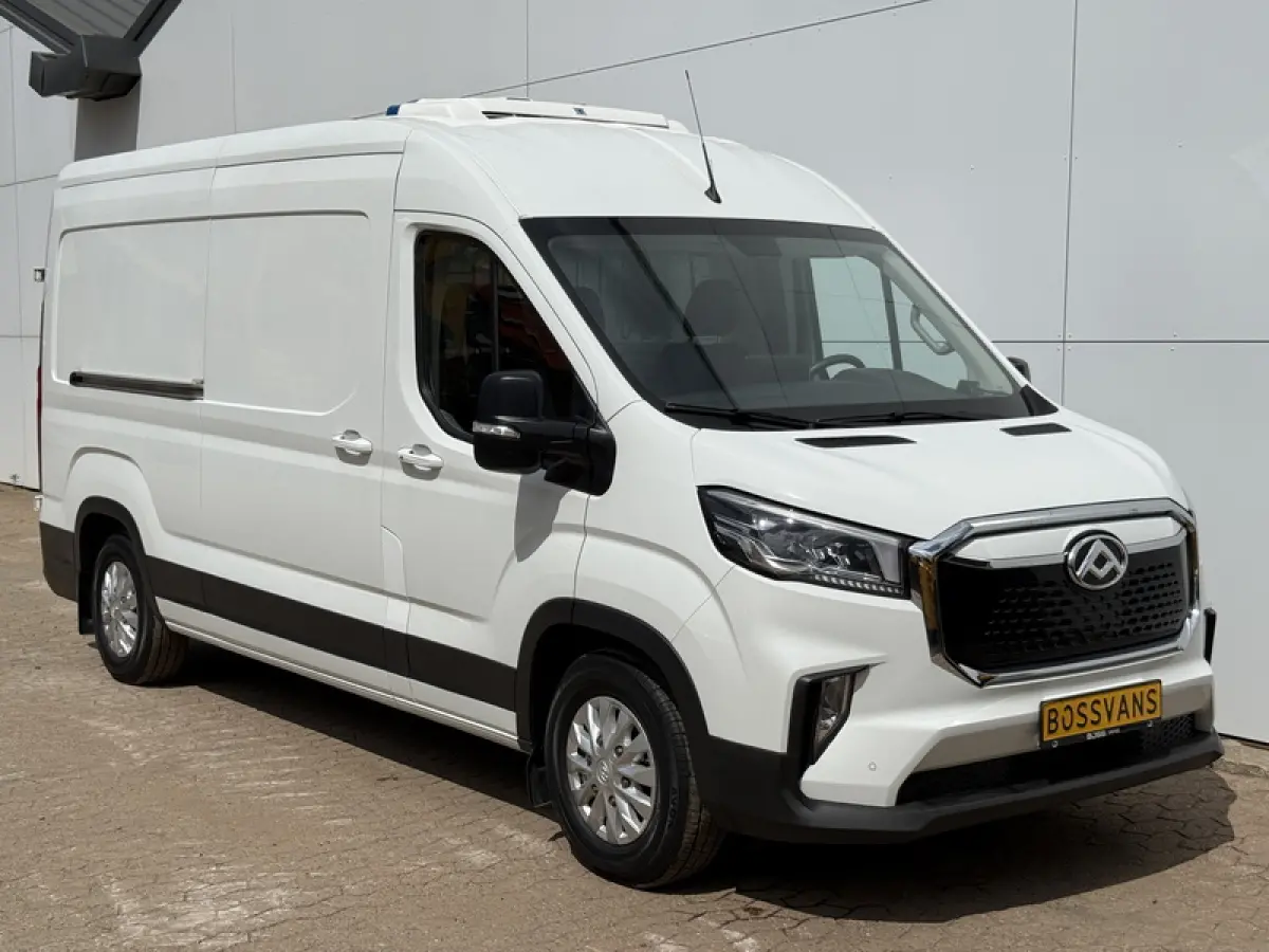 89 kWh 204PK L3H2 Elektrische Koelwagen Vriezer Dual Thermo King -22°C/22°C Camera Cruise Control Apple Carplay Parkeersensoren Koel Koeler Kühl Kühler Kühlwagen Kühlkasten Frigo Vries