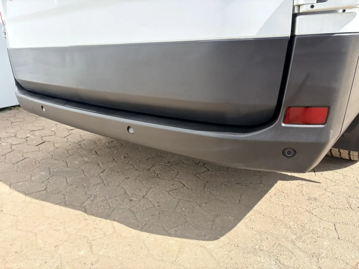 89 kWh 204PK L3H2 Elektrische Koelwagen Vriezer Dual Thermo King -22°C/22°C Camera Cruise Control Apple Carplay Parkeersensoren Koel Koeler Kühl Kühler Kühlwagen Kühlkasten Frigo Vries