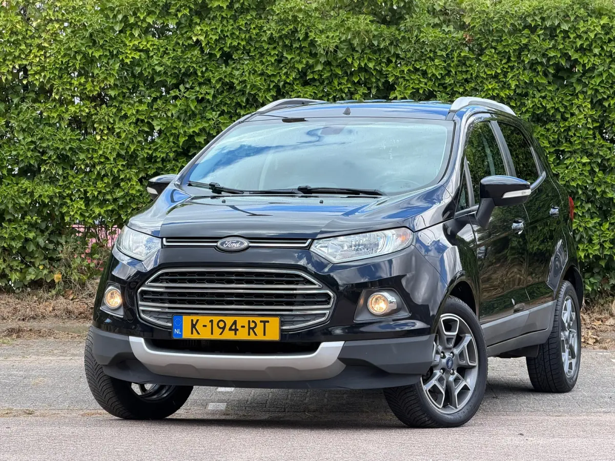 1.0 EcoBoost Titanium - Panther Black - Nav/Winterpakket/Cruise