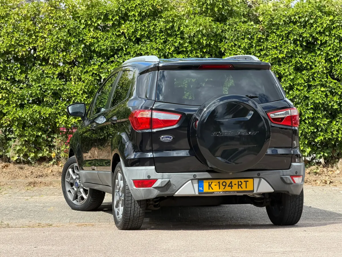 1.0 EcoBoost Titanium - Panther Black - Nav/Winterpakket/Cruise