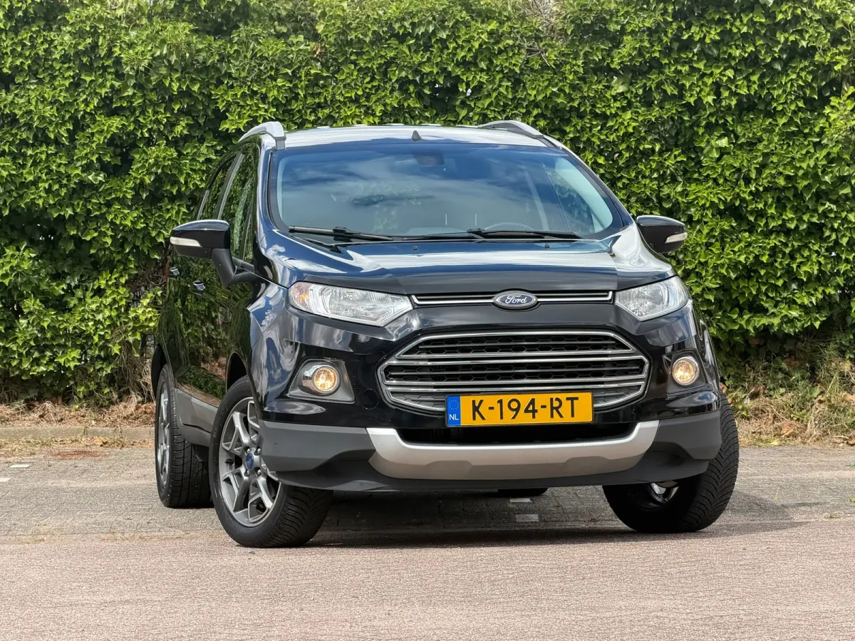 1.0 EcoBoost Titanium - Panther Black - Nav/Winterpakket/Cruise