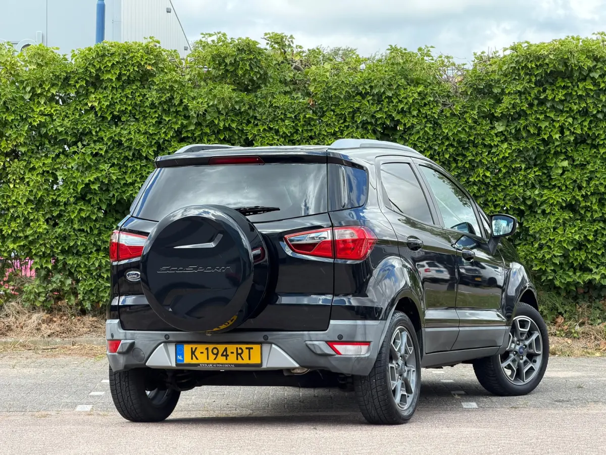1.0 EcoBoost Titanium - Panther Black - Nav/Winterpakket/Cruise