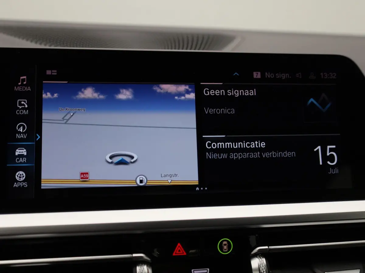330e eDrive Edition | Automaat | LMV | Leder | 360 Camera | Parkeer sensoren | Virtual cockpit | Stoel verwarming | Elec. Achterklep | Navigatie | Climate control | Sfeer verlichting