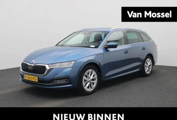 1.5 TSI First Edition | Virtual cockpit | Parkeer sensoren | Elec. achterklep | Navigatie | Stoel verwarming | Cruise control | Apple carplay