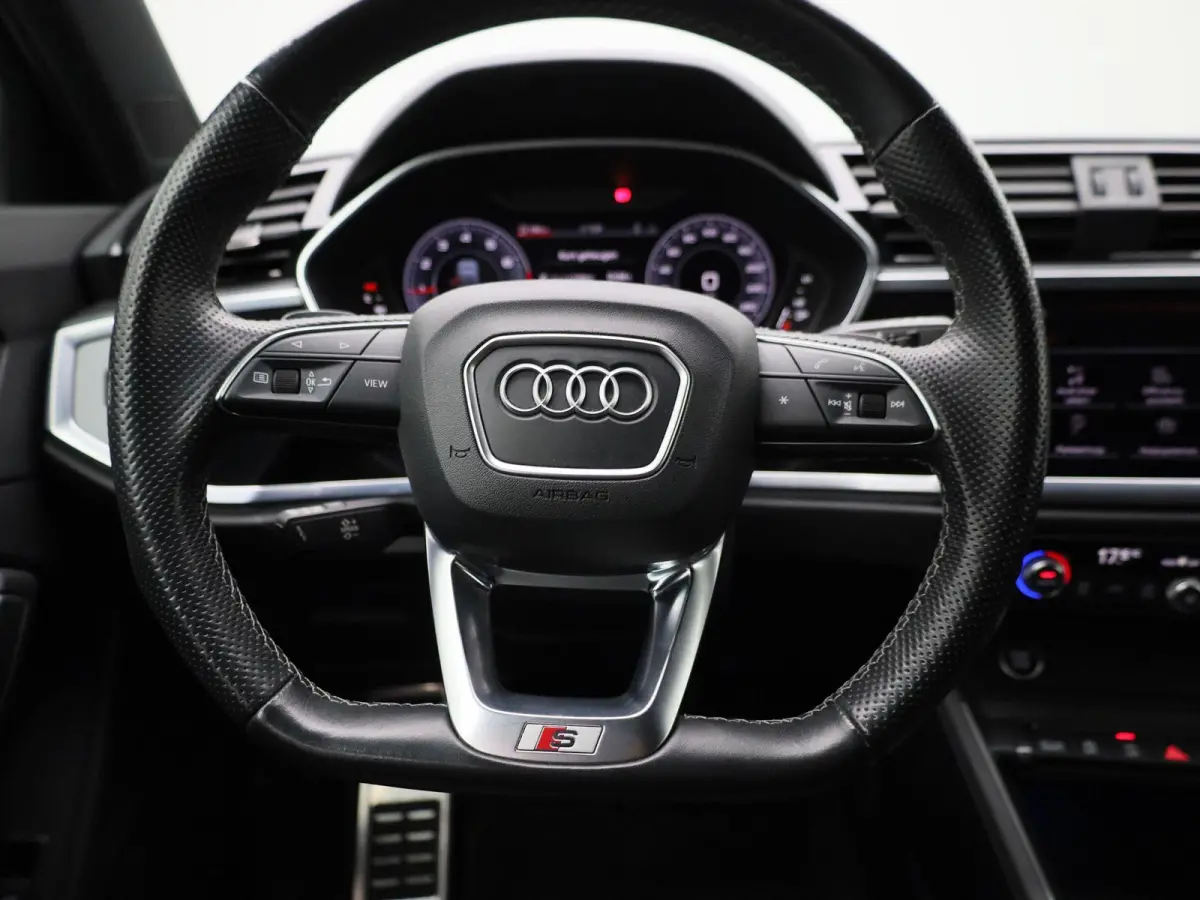 35 TFSI S Edition | 2x S-Line | Automaat | Leder | Apple Carplay / Android Auto | Stoelverwarming | Navigatie | Camera | Sfeerverlichting | Parkeersensoren | Cruise Control | Elektrische Ach