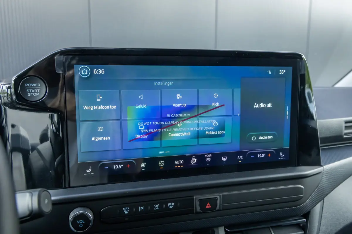 340 2.5 PHEV L2H1 Limited | 8-persoons | Verlengde garantie (5 jaar)