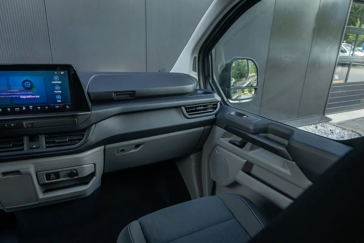 340 2.5 PHEV L2H1 Limited | 8-persoons | Verlengde garantie (5 jaar)