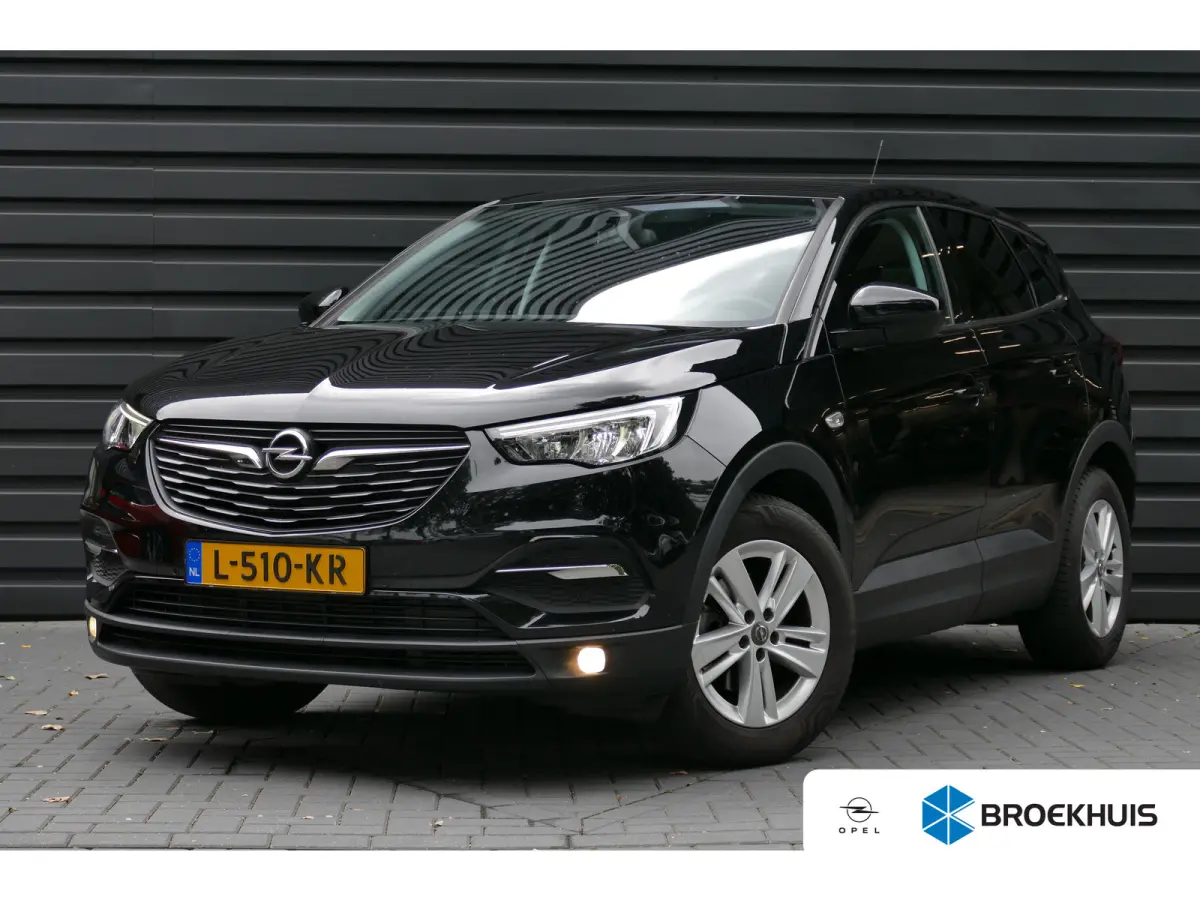 1.2 TURBO 130PK BUSINESS EDITION / CAMERA / TREKHAAK / STOEL-STUURVERWARMING / 17"LMV / NAVI / LED / AIRCO / PDC / BLUETOOTH / CRUISECONTROL / 2E EIGENAAR / SCHITTERENDE STAAT !!