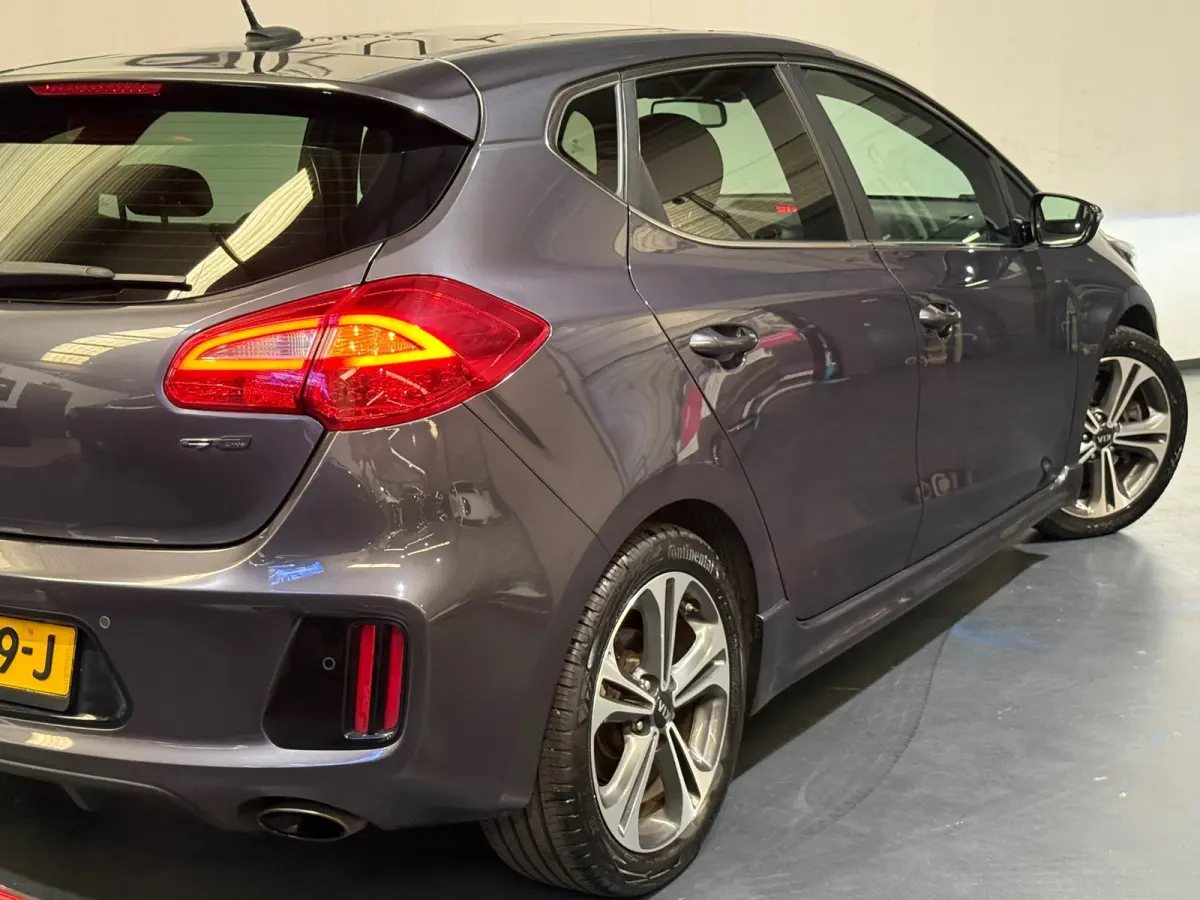 Cee'd 1.0 T-GDi GT-Line Schuifdak Navi Airco Pdc Nieuwe Apk