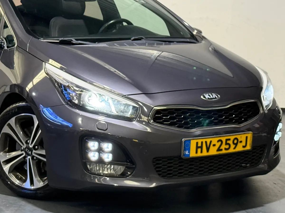 Cee'd 1.0 T-GDi GT-Line Schuifdak Navi Airco Pdc Nieuwe Apk