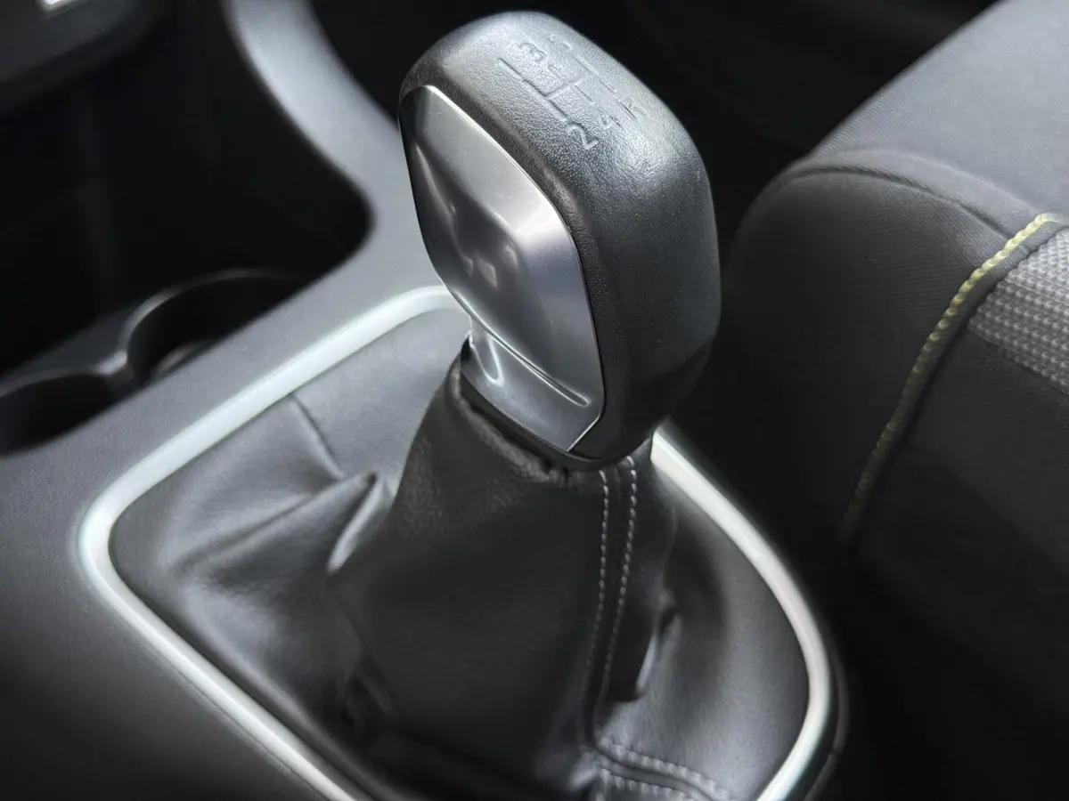 1.2 Shine | 1ste eigenaar | Camera | LED lampen | Navigatie | Climate | AppleCarPlay/Android