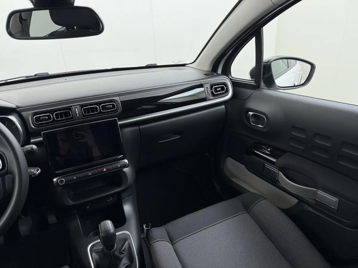 1.2 Shine | 1ste eigenaar | Camera | LED lampen | Navigatie | Climate | AppleCarPlay/Android